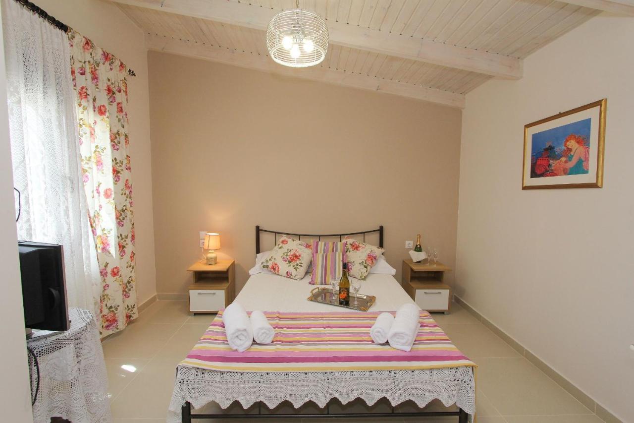 Kouros Resort Каламакі Екстер'єр фото