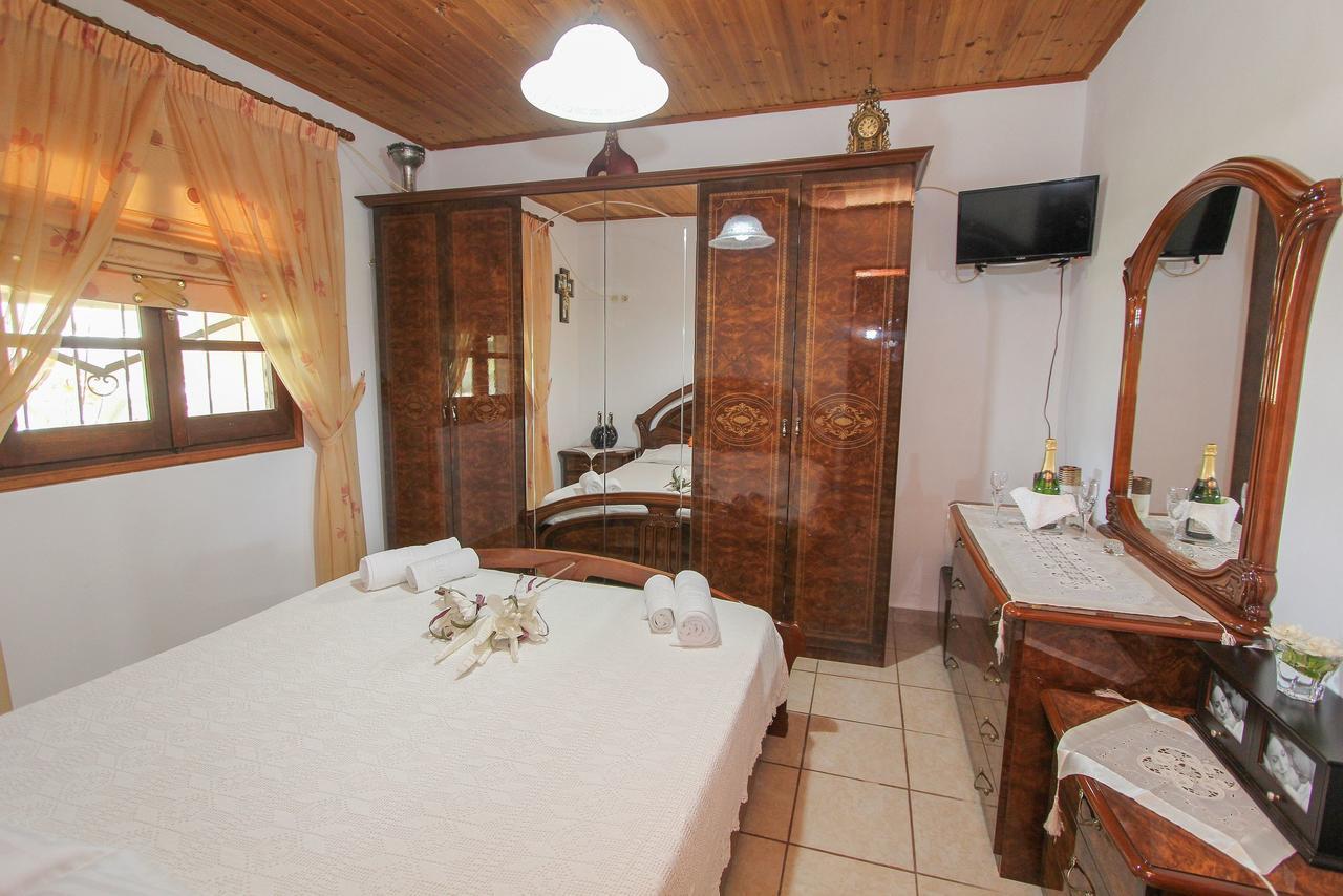 Kouros Resort Каламакі Екстер'єр фото