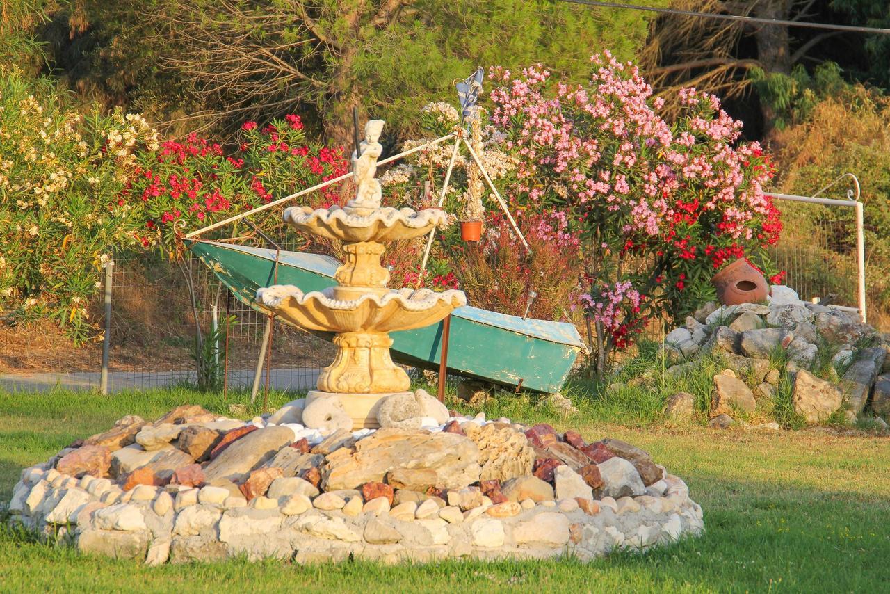 Kouros Resort Каламакі Екстер'єр фото
